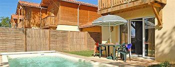 Madame Vacances - Residence Du Golf D'Armagnac Eauze Buitenkant foto