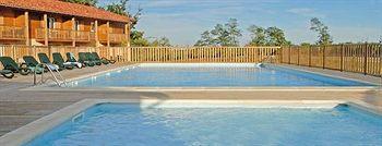 Madame Vacances - Residence Du Golf D'Armagnac Eauze Buitenkant foto